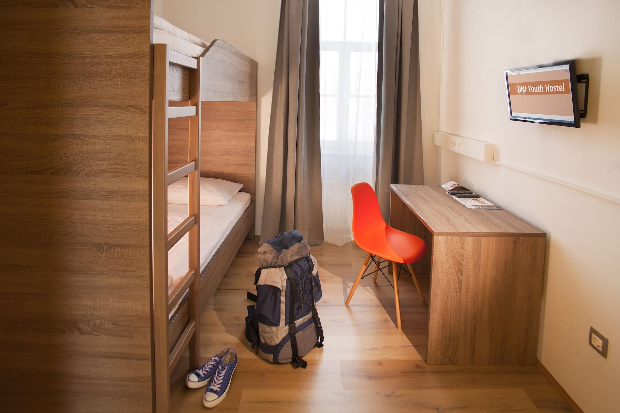 B&B Hotel Maribor Uni Hostel Bagian luar foto