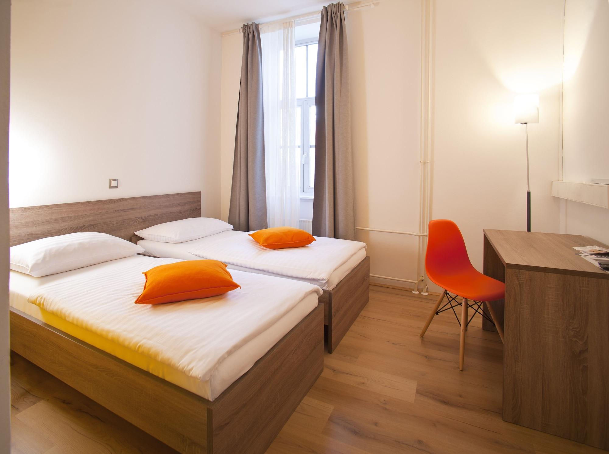 B&B Hotel Maribor Uni Hostel Bagian luar foto
