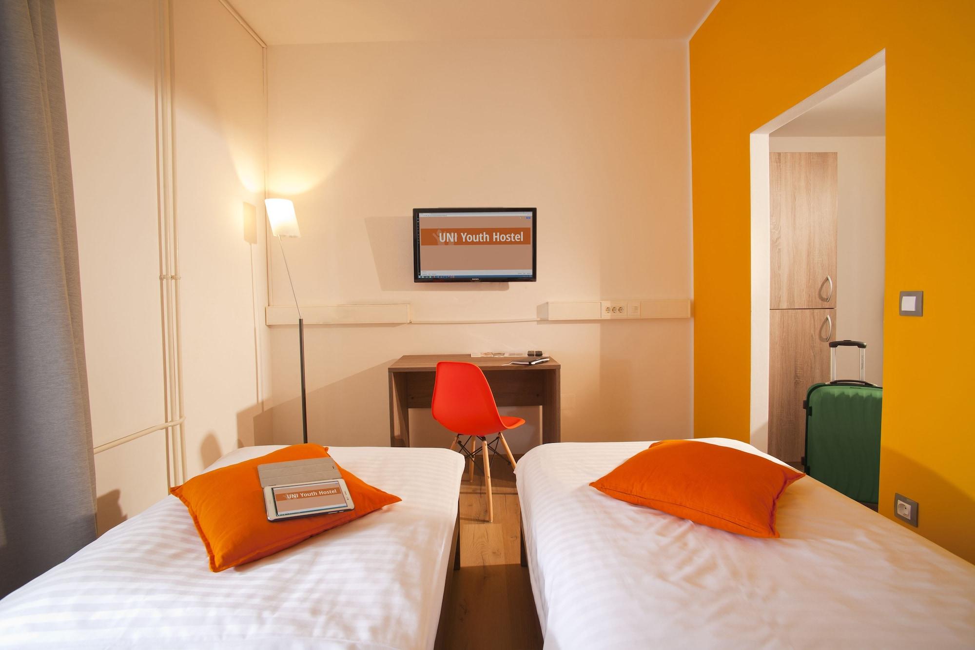 B&B Hotel Maribor Uni Hostel Bagian luar foto