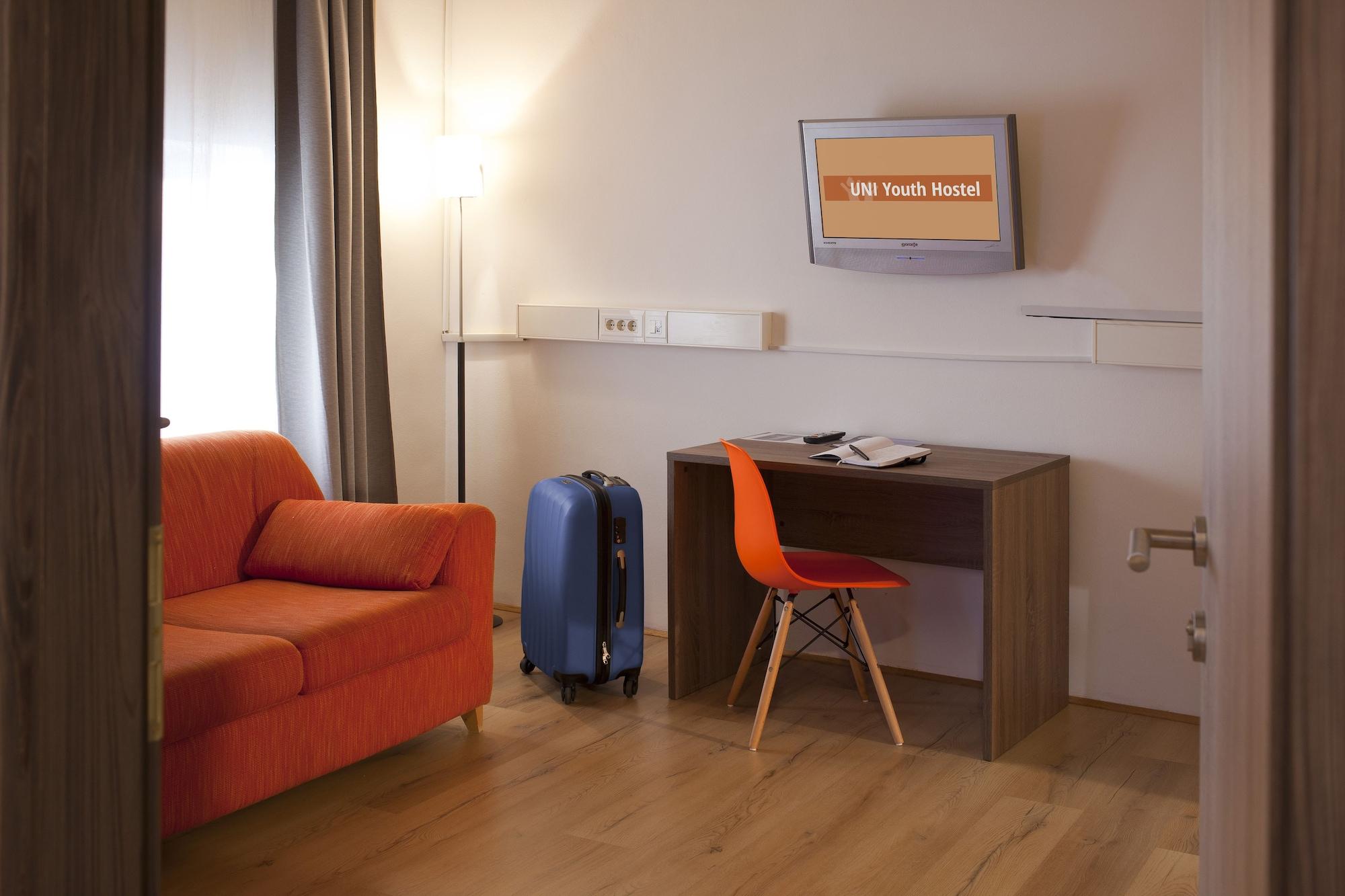 B&B Hotel Maribor Uni Hostel Bagian luar foto