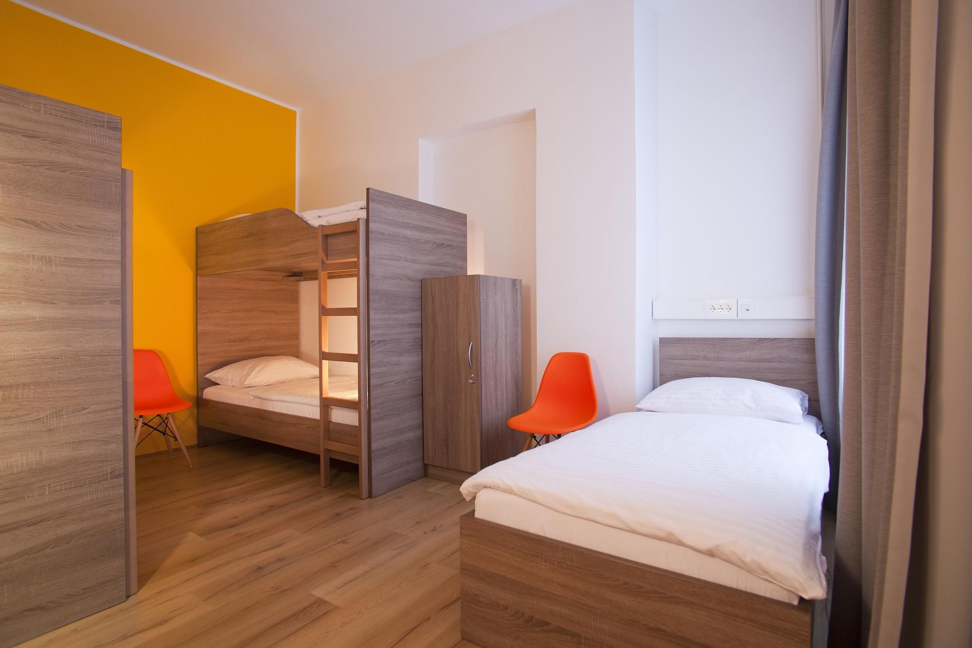 B&B Hotel Maribor Uni Hostel Bagian luar foto