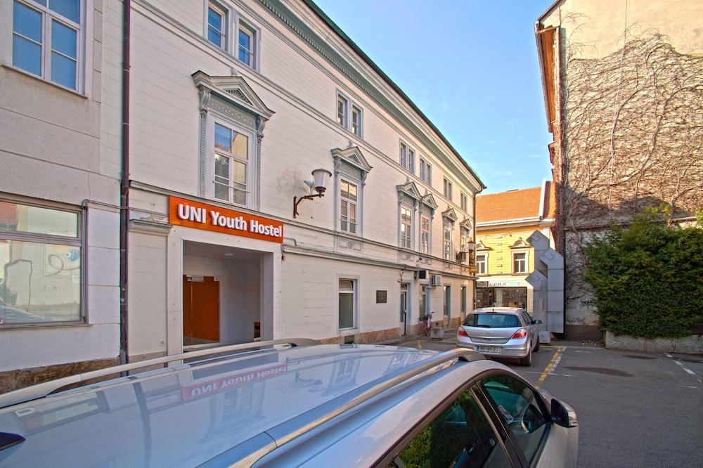 B&B Hotel Maribor Uni Hostel Bagian luar foto
