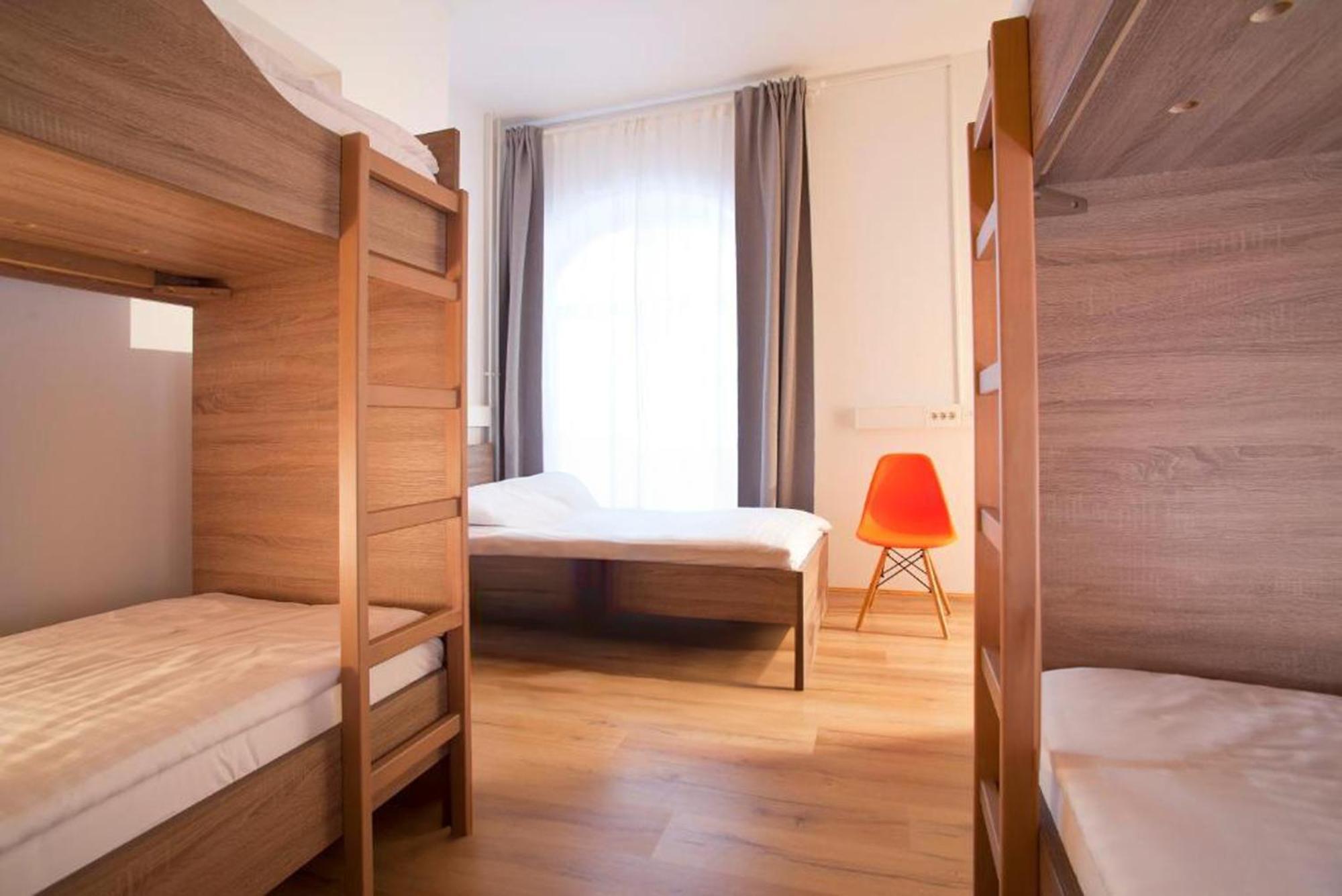 B&B Hotel Maribor Uni Hostel Bagian luar foto