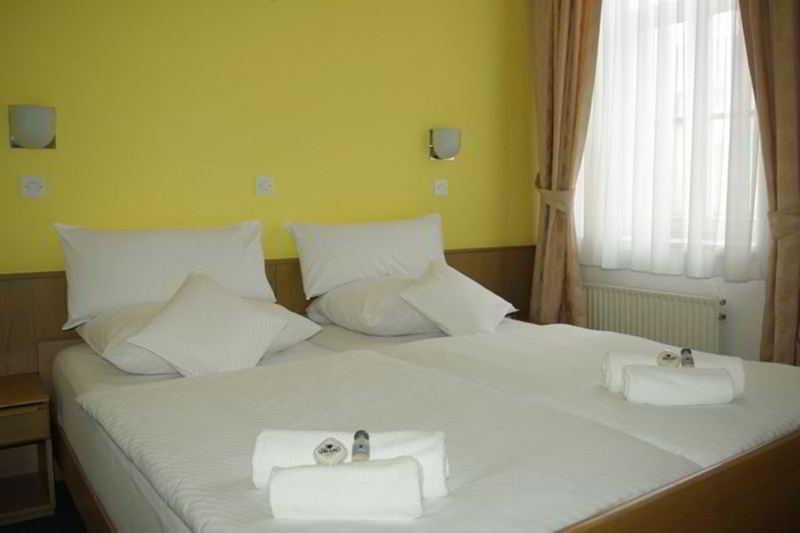 B&B Hotel Maribor Uni Hostel Bagian luar foto