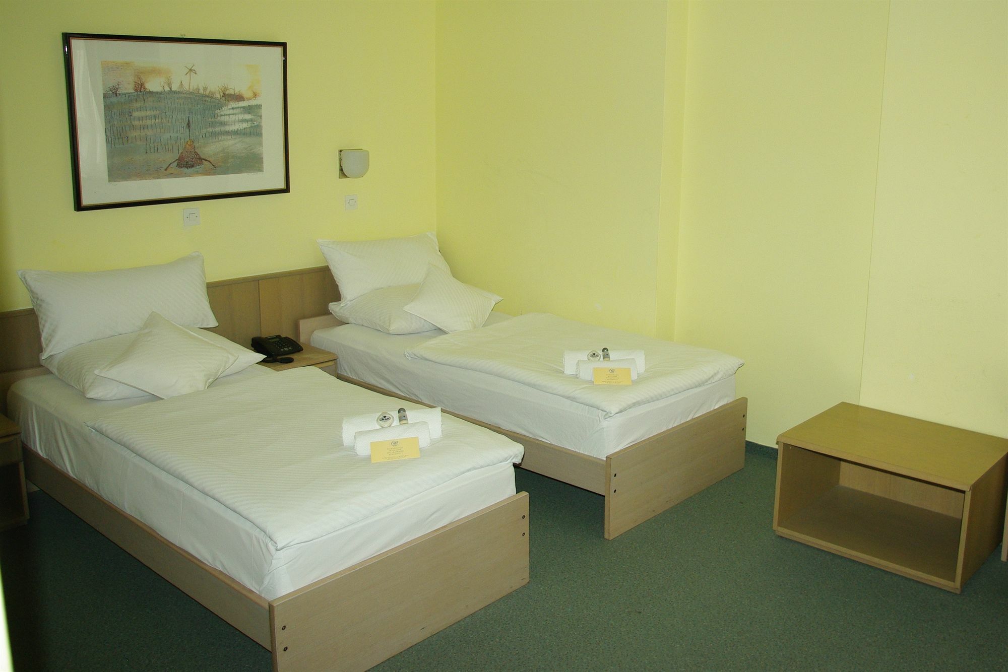 B&B Hotel Maribor Uni Hostel Bagian luar foto