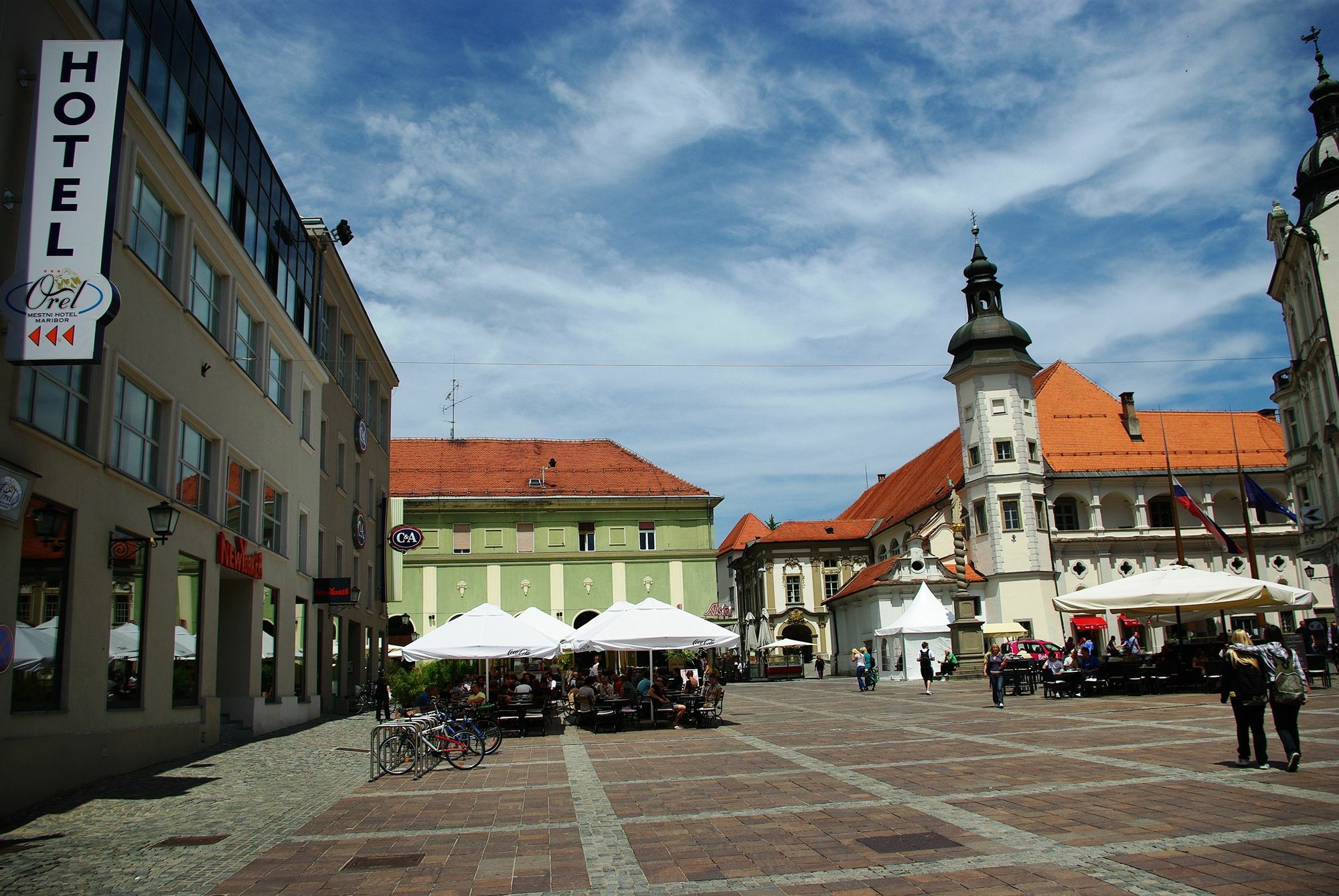 Uni Hostel Maribor Bagian luar foto